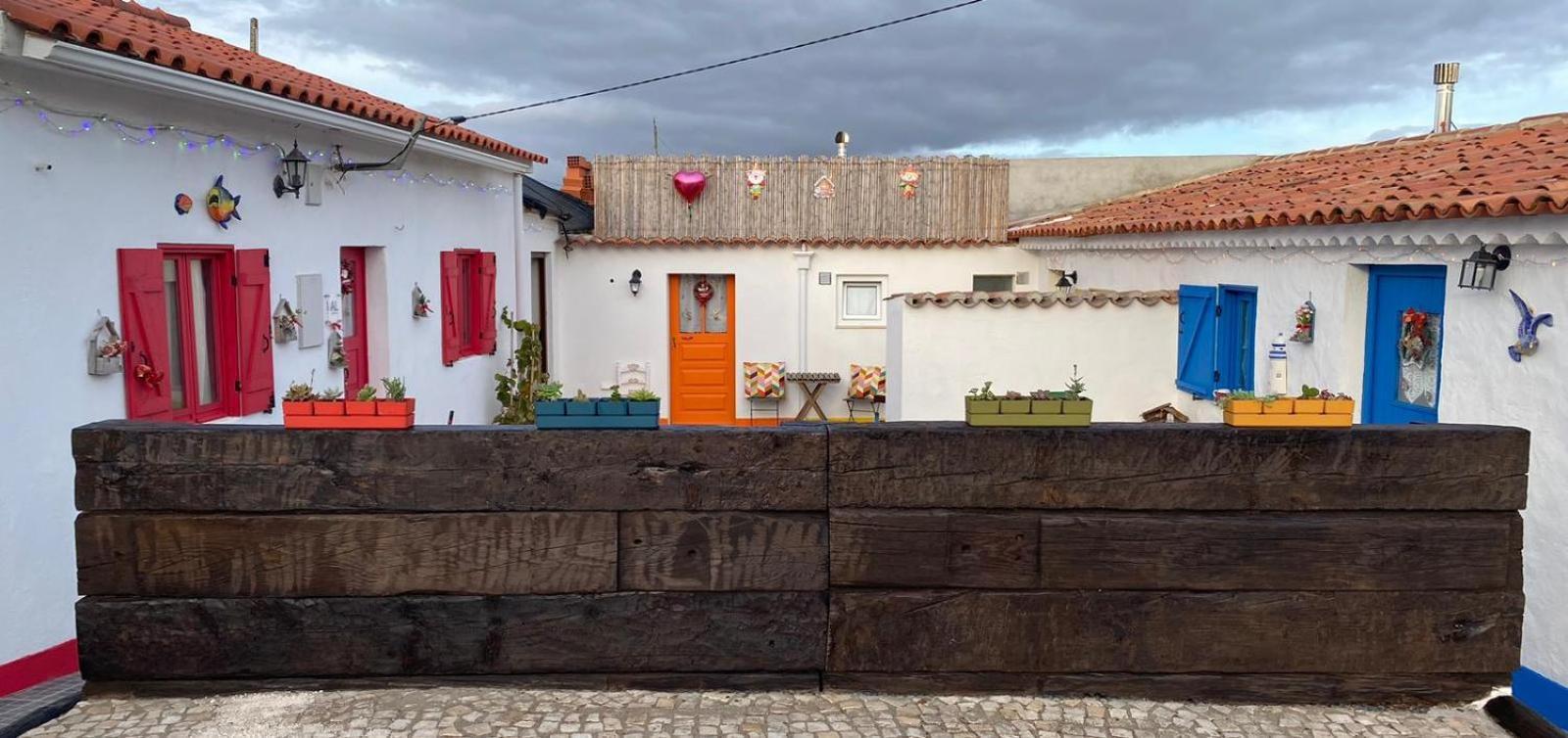 Casal Dos Carpinteiros - Carpenters Couple